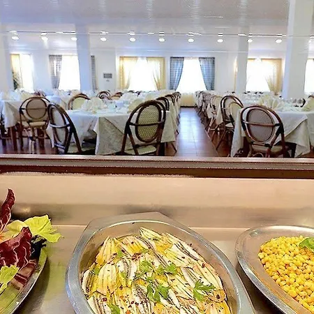 Resort Villaggio Le Palme 3*
